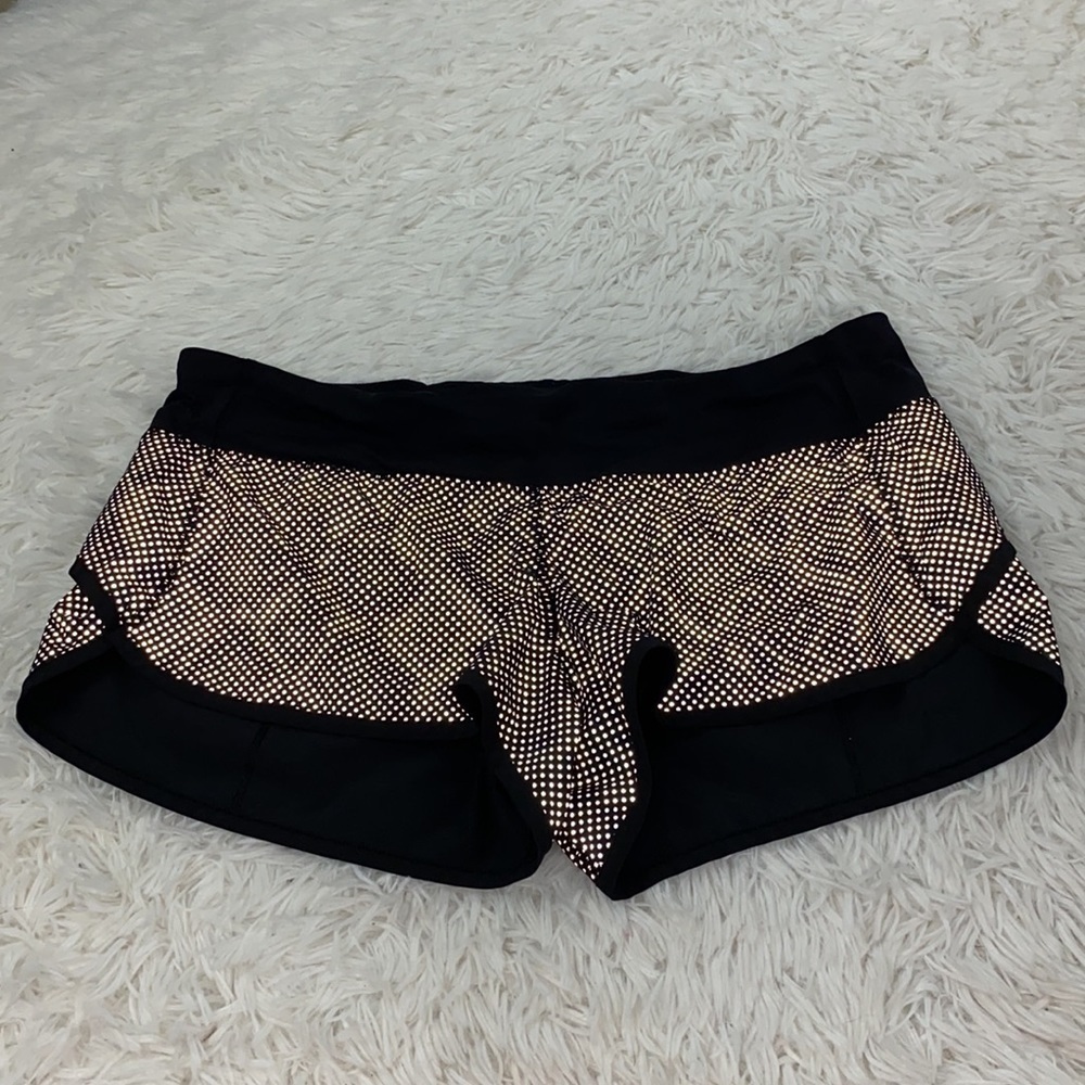 Lululemon Speed Short Ravish Reptile Silver Black / Black